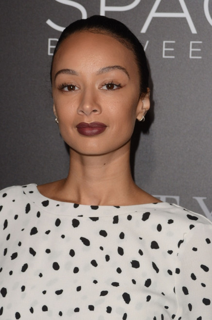 Draya Michele At Arrivals For The Space Between Us Premiere, Arclight Hollywood, Los Angeles, Ca January 17, 2017. Photo By Priscilla GrantEverett Collection Celebrity - Item # VAREVC1717J07B5046
