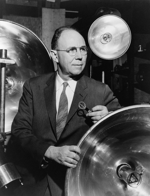 Dr. Harold E. Edgerton History - Item # VAREVCHISL012EC060