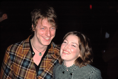 Kelly Macdonald And Dougie Payne At The Gosford Park Premiere, Nyc, 12032001, By Cj Contino. Celebrity - Item # VAREVCPSDKEMACJ001