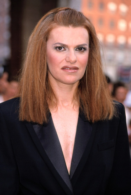 Sandra Bernhard In Louis Vuitton Outfit At The Michael Kors