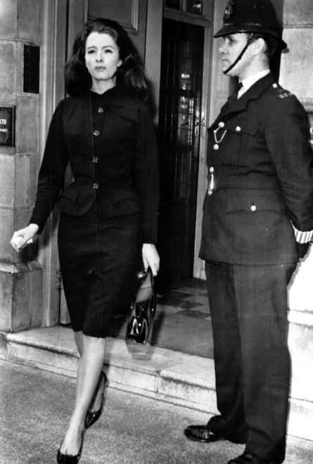 Christine Keeler Leaveing The Flat Of Friend Paula Hamilton-Marshall En Route To Magistrates Court. September 9 History - Item # VAREVCPBDCHKECS003