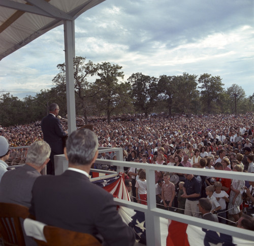 1964 Lbj Presidential Campaign. President Lyndon Johnson Speaks At The Dedication Of The Eufaula Dam In Oklahoma. Sept. 25 History - Item # VAREVCHISL033EC098