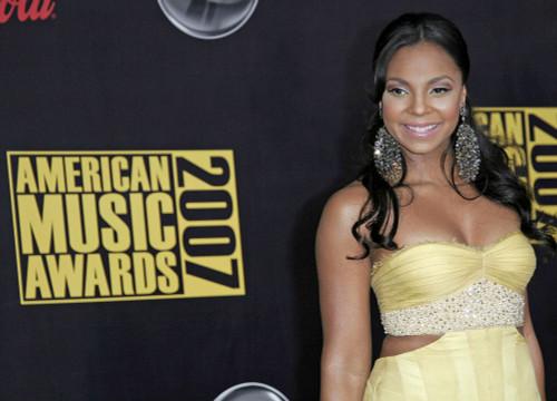 Ashanti At Arrivals For 2007 American Music Awards, Nokia Theatre L.A. Live, Los Angeles, Ca, November 18, 2007. Photo By Adam OrchonEverett Collection Celebrity - Item # VAREVC0718NVADH065