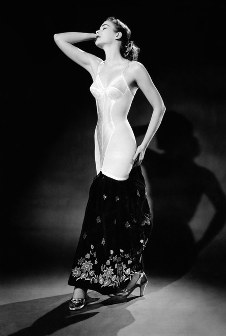 Warner Corset Provided Full Body Control History - Item # VAREVCCSUA001CS082