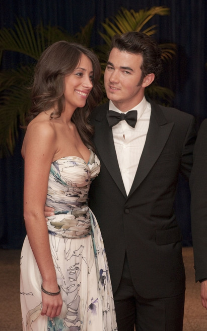 Kevin Jonas, Danielle Deleasa At Arrivals For White House Correspondents' Association Annual Dinner, Washington Hilton Hotel, Washington, Dc May 1, 2010. Photo By Stephen BoitanoEverett Collection Celebrity - Item # VAREVC1001MYHBN040