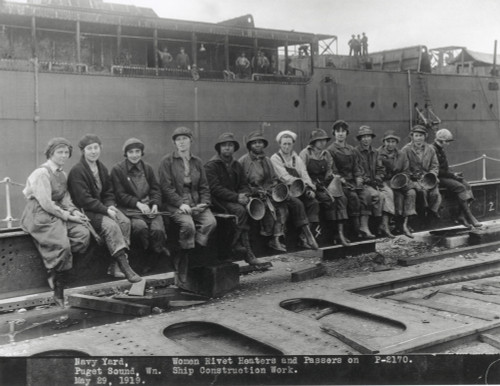 American Women Shipbuilders During World War 1. May 29 History - Item # VAREVCHISL035EC051