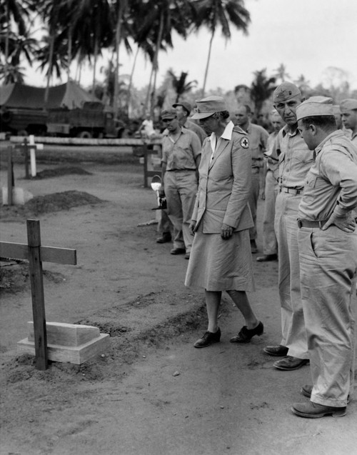 First Lady Eleanor Roosevelt Visiting Guadalcanal Military Cemetery History - Item # VAREVCHISL043EC698