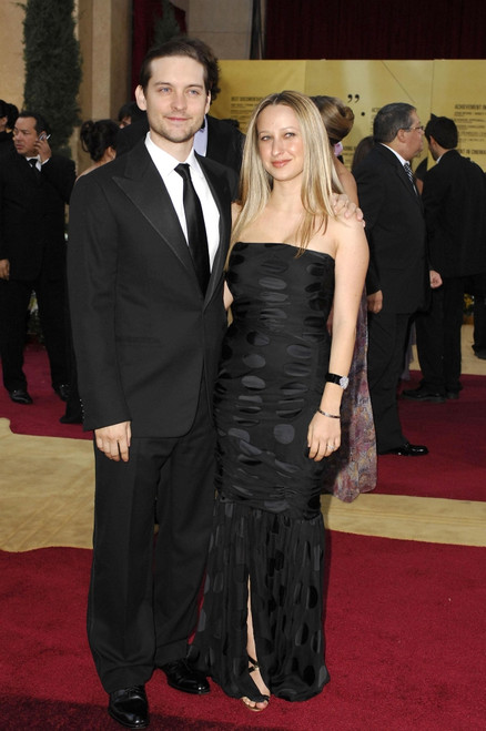 Tobey Maguire, Jennifer Meyer At Arrivals For 79Th Annual Academy Awards - Oscars Arrivals Part 2, The Kodak Theatre, Los Angeles, Ca, February 25, 2007. Photo By Michael GermanaEverett Collection Celebrity - Item # VAREVC0725FBEGM036