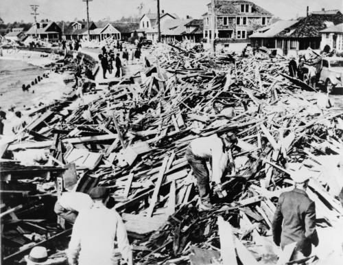 Great Hurricane Of 1938. Rescue Workers Combing Debris At Myrtle Beach History - Item # VAREVCHISL011EC292