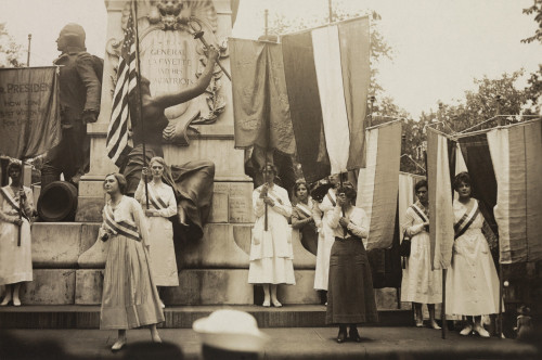 Women'S Suffrage Activists Protest Woodrow Wilson'S Failure To Support A Constitutional Amendment For Votes For Women. 1918. History - Item # VAREVCHISL017EC152