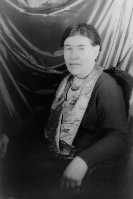 Willa Cather. She Achieved Recognition For Her Novels Of Frontier Life On The Great Plains History - Item # VAREVCHISL034EC222
