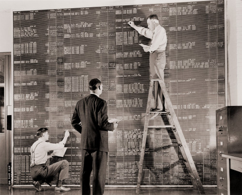 General Motors Managers At A Large Control Board History - Item # VAREVCHISL008EC108