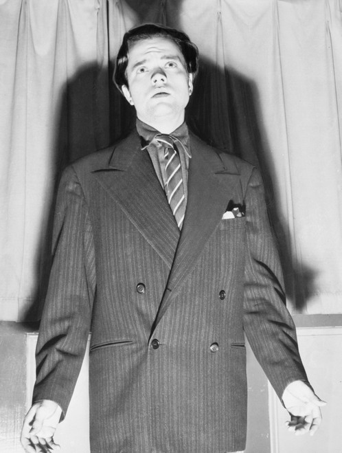 Orson Welles With His Shadow In An Expressive Portrait From 1938. History - Item # VAREVCHISL006EC066