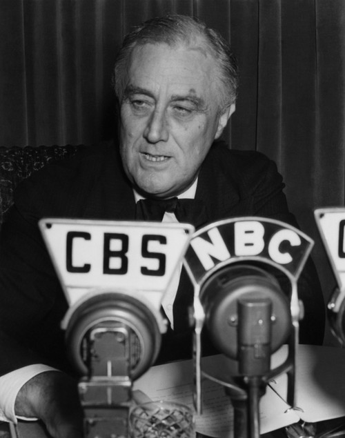 Fdr Presidency. Us President Franklin Delano Roosevelt Delivering Fireside Chat 'On The European War History - Item # VAREVCPBDFRROEC019