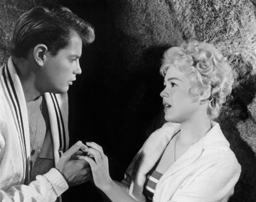 A Summer Place Still - Item # VAREVCMBDSUPLEC036