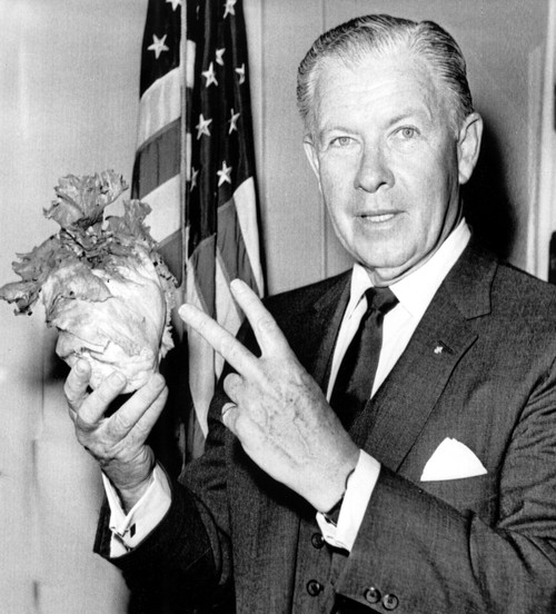 Senator George Murphy Of California Demonstrates That The Price Of Lettuce Has Doubled History - Item # VAREVCPBDGEMUEC002