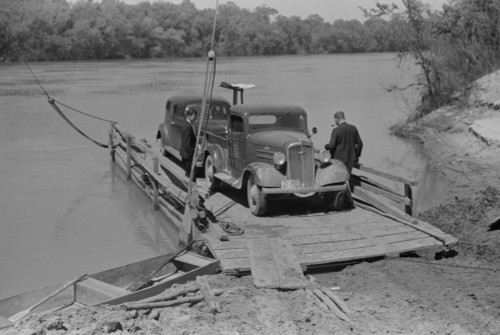 Primitive Car Ferry At African American Community Of Gee'S Bend History - Item # VAREVCHISL035EC935