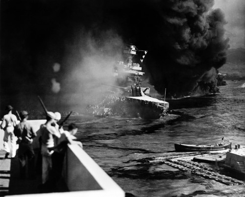 Pearl Harbor Battered By Aerial Bombs And Torpedoes History - Item # VAREVCHCDPEHAEC002