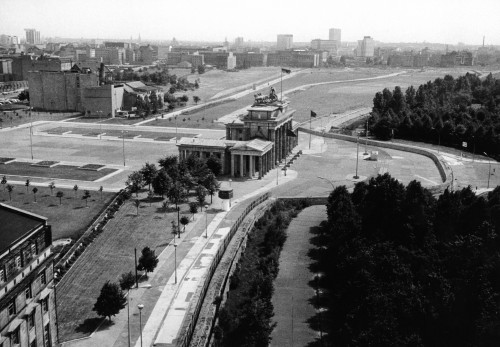 Aerial View Of Brandenburg Gate History - Item # VAREVCCSUA001CS649