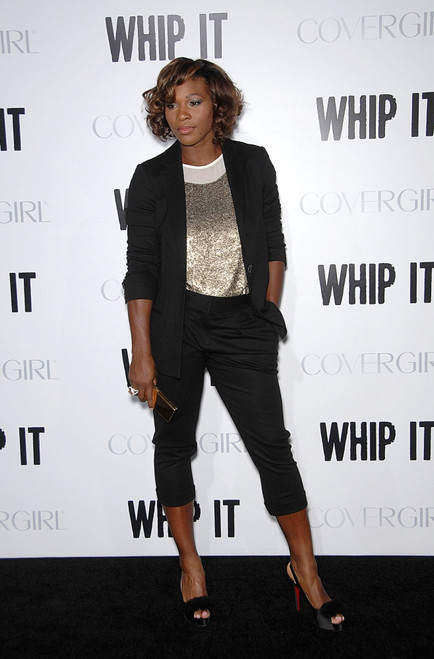 Serena Williams At Arrivals For Whip It Premiere, Grauman'S Chinese Theatre, Los Angeles, Ca September 29, 2009. Photo By Michael GermanaEverett Collection Celebrity - Item # VAREVC0929SPIGM059