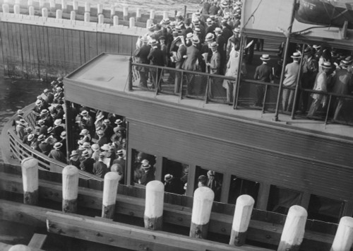 Commuters On A Ferry Entering A 'Slip' History - Item # VAREVCHISL043EC165