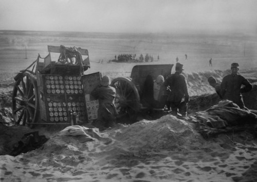 Italian Artillery In Desert Near Tripoli History - Item # VAREVCHISL044EC138