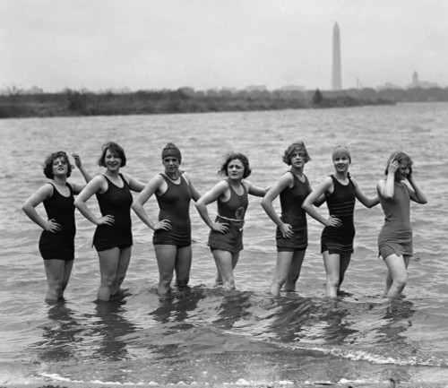 Seven Young Women In Bathing Suits In The Potomac River At Arlington Beach History - Item # VAREVCHISL041EC203