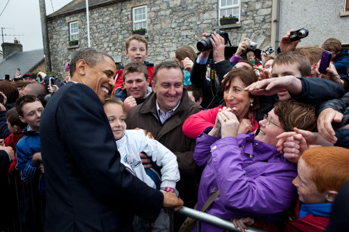 Irish Crowds Greet President Barack Obama Along Main Street In Moneygall History - Item # VAREVCHISL039EC698