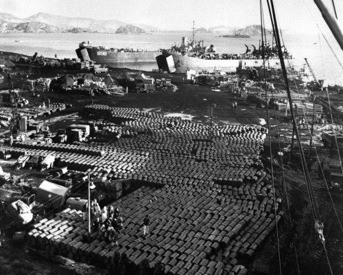 Un Forces Supplies And Equipment To Be Evacuated From Hungnam History - Item # VAREVCHISL038EC070