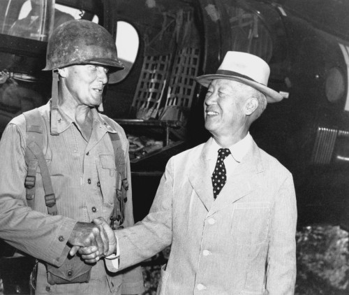 South Korean President Syngman Rhee With U.S. General Edward Craig. Craig Commanded The Highly Effective 1St Marine Provisional Brigade During The Battle Of The Pusan Perimeter. Aug. 27 History - Item # VAREVCHISL038EC238
