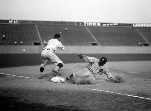 Baseball. Ty Cobb Safe At Third After Making A Triple. August 16 History - Item # VAREVCHCDLCGCEC025