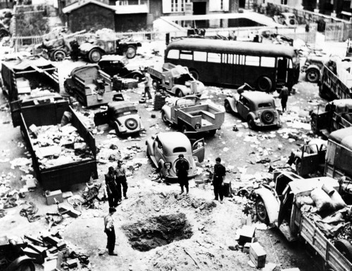 Paris History - Item # VAREVCHBDRUINCL002