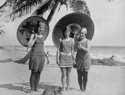Women Pose In Bathing Suits At An American East Coast Beach Between 1910-1920. The Younger Woman In The Center Has Bare Legs History - Item # VAREVCHISL041EC204