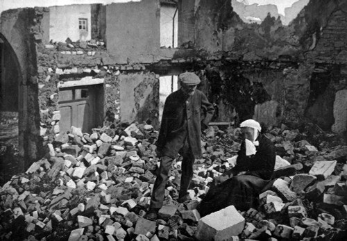 An Elderly French Couple In The Ruins Of Their Home In A Battle Devastated Area History - Item # VAREVCHISL034EC577