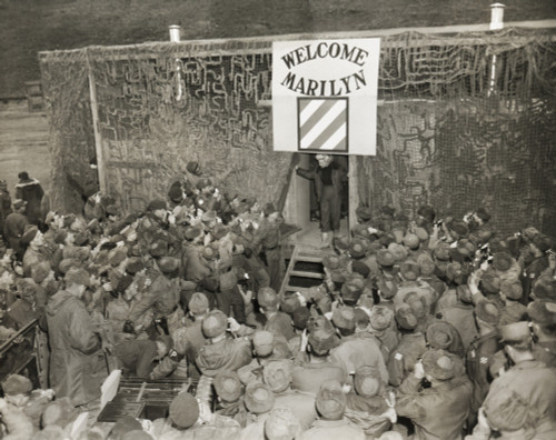 Mps Hold Back Soldiers Eager To See And Take Pictures Of Marilyn Monroe. She Performed Ten Shows In Four Days For U.S. Troops In Korea. Ca. Feb. 18-22 History - Item # VAREVCHISL038EC463