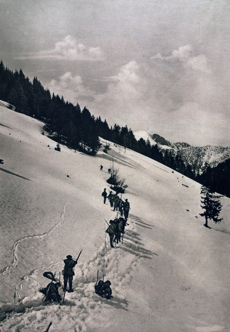 World War 1. French Chasseurs Plodding Over The Freshly Fallen Snow In The Vosges Mountains To Take Up A New Position Against The Germans History - Item # VAREVCHISL034EC871