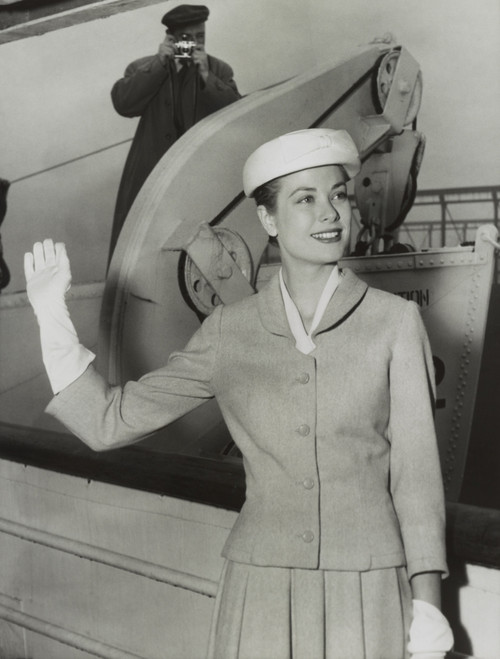 Grace Kelly Waves From The Ocean Liner Ss Constitution Before Sailing For Monaco. April 4 History - Item # VAREVCHISL039EC173