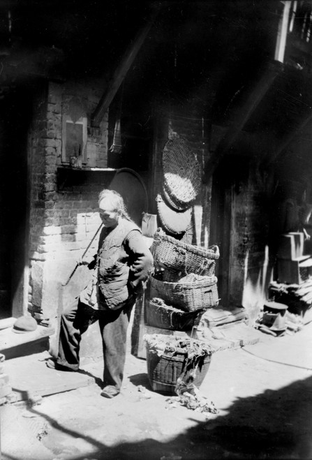 Chinese Man Smoking Long Pipe History - Item # VAREVCHCDLCGCEC156