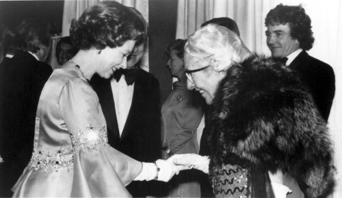 Queen Elizabeth Ii & Dame Agatha Christie At Royal Performance Of Murder On The Orient Express History - Item # VAREVCPBDAGCHCS006