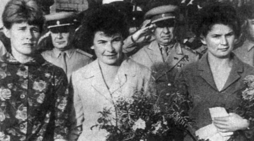 Russian Woman Cosmonauts Before The Vostok 6 Space Flight. L-R Valentina Ponomareva History - Item # VAREVCHISL034EC019