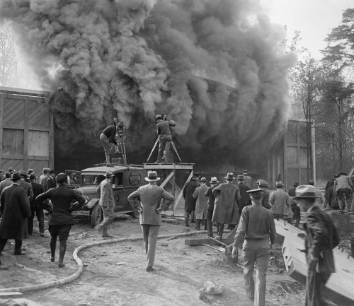 Hearst Movietone Cameramen Film A Fire In Washington History - Item # VAREVCHISL042EC960