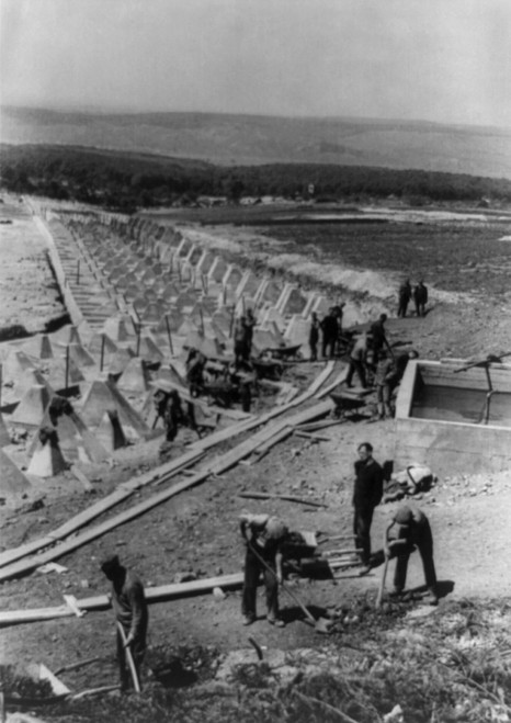 German Construction Battalion History - Item # VAREVCHISL036EC115