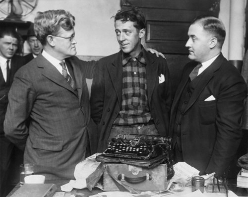 Diver Frank Blair Retrieved Nathan Leopold'S Typewriter In A Lagoon In Jackson Park History - Item # VAREVCCSUB001CS635