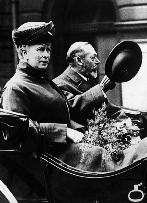British Royalty. Queen Mary Of Teck And King George V Of England History - Item # VAREVCPBDKIGEEC030