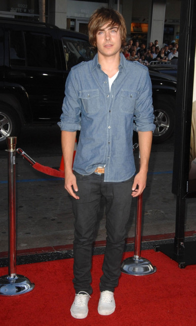 Zac Efron At Arrivals For Hangover Premiere, Grauman'S Chinese Theatre, Los Angeles, Ca June 2, 2009. Photo By Dee CerconeEverett Collection Celebrity - Item # VAREVC0902JNEDX045