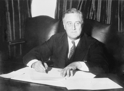 Franklin D. Roosevelt Ended Prohibition With The Signing Beer Bill History - Item # VAREVCHISL009EC183