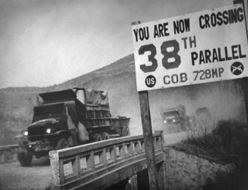 United Nations Forces Withdrawing Southbound From Pyongyang History - Item # VAREVCHISL038EC309
