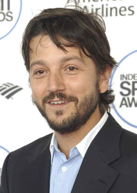 Diego Luna At Arrivals For 30Th Film Independent Spirit Awards 2015 - Arrivals 1, Santa Monica Beach, Santa Monica, Ca February 21, 2015. Photo By Elizabeth GoodenoughEverett Collection Celebrity - Item # VAREVC1521F11UH023