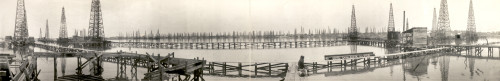 Oil Wells. An Oil Field In Goose Creek History - Item # VAREVCHCDLCGCEC863