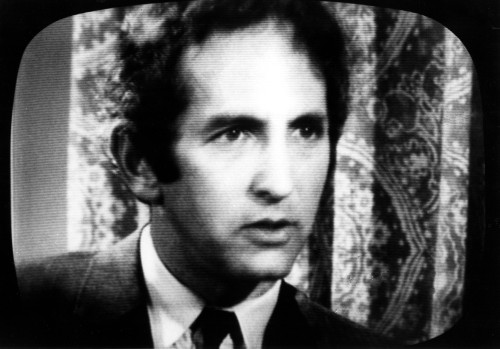 Pentagon Papers Defendant Daniel Ellsberg Being Interviewed On Cbs Evening News. New York History - Item # VAREVCPBDDAELCS008